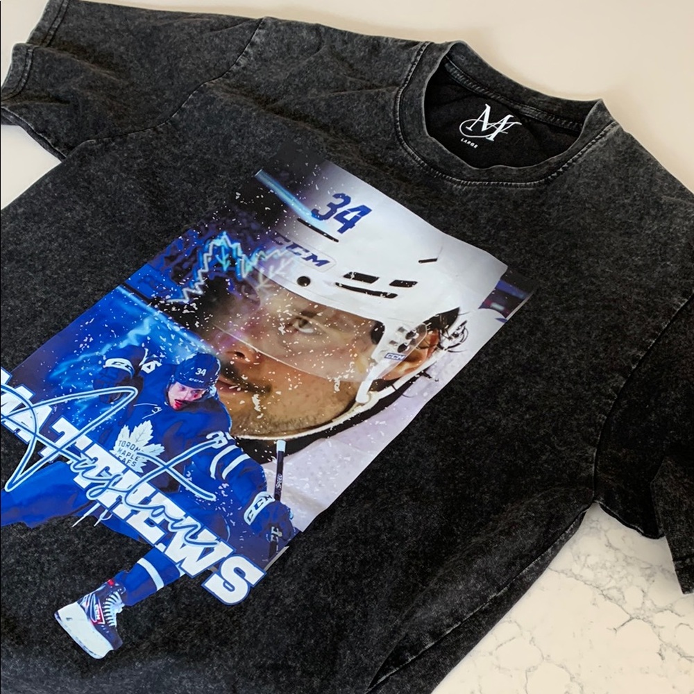 Auston Matthews Toronto Maple Leafs Black Graphic Hockey Tee - Men's